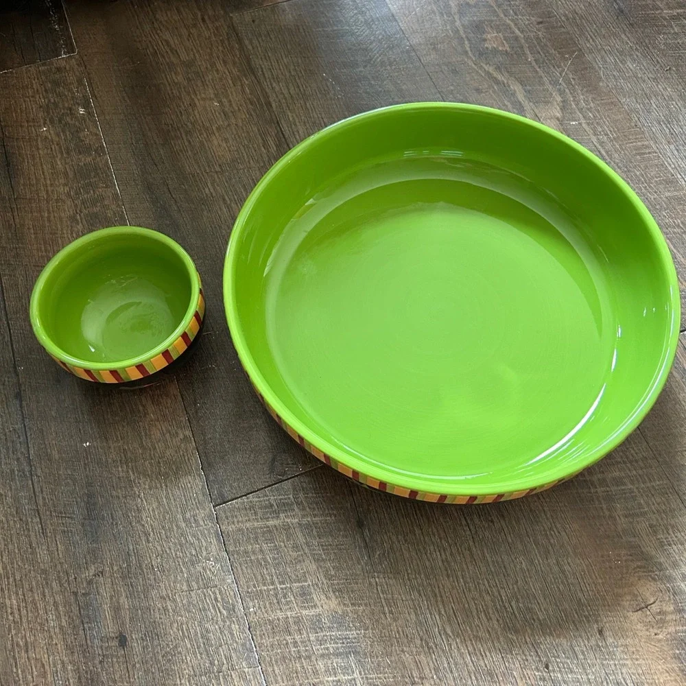Crate & Barrel Pimenta Caliente chip and dip serving‎ bowl Green Fruit Vegetable